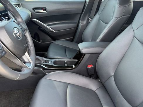 Used 2023 Toyota Corolla Cross XLE FWD image 10