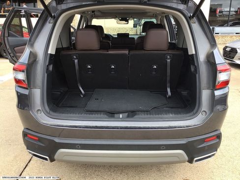Used 2023 Honda Pilot Elite image 17