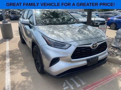 Used 2023 Toyota Highlander L