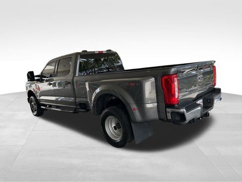 Used 2024 Ford F350 XLT image 4