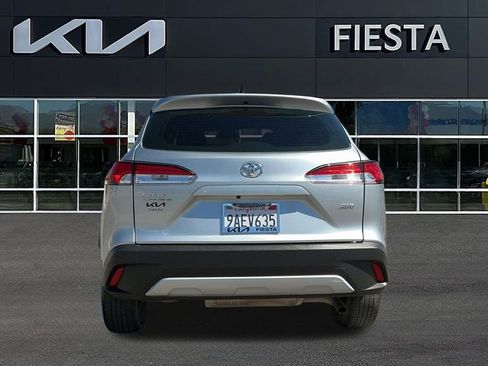 Used 2022 Toyota Corolla Cross L image 5