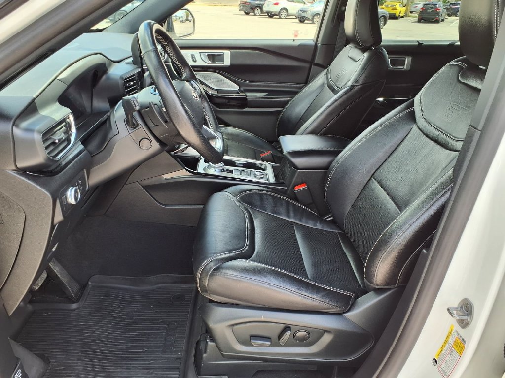 Used 2022 Ford Explorer ST w/ ST Street Pack AWD/4WD image 25