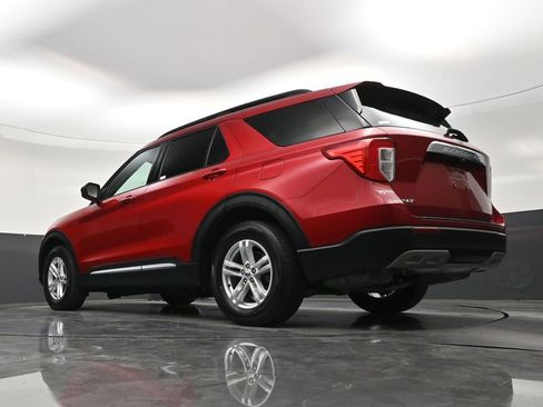 Used 2023 Ford Explorer XLT w/ Equipment Group 202A RWD image 22