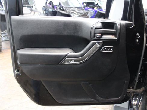 Used 2014 Jeep Wrangler Unlimited Sport w/ Quick Order Package 23S AWD/4WD image 14