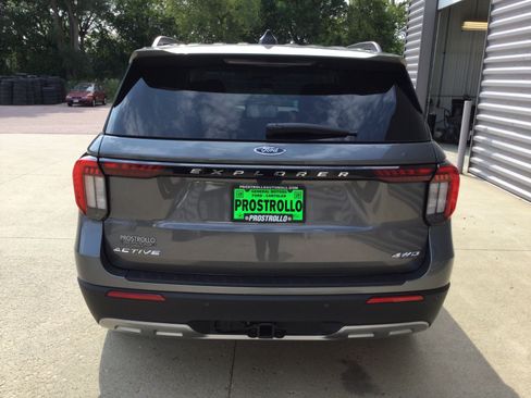 New 2026 Ford Explorer Active w/ Active Comfort Package AWD/4WD image 4
