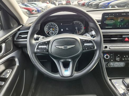 Used 2025 Genesis G70 2.5T image 13