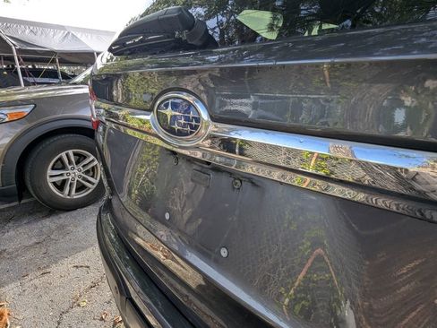 Used 2021 Subaru Ascent Limited AWD/4WD image 15