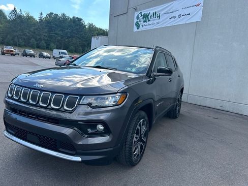 Used 2022 Jeep Compass Limited w/ Sun and Sound Group AWD/4WD image 1