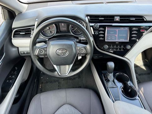 Used 2020 Toyota Camry LE FWD image 20