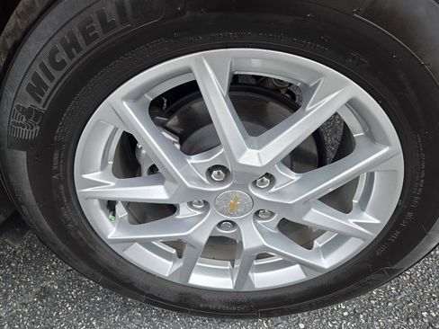 Used 2024 Chevrolet Equinox LS image 12