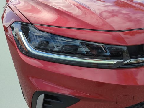 New 2026 Volkswagen Jetta SE FWD image 17