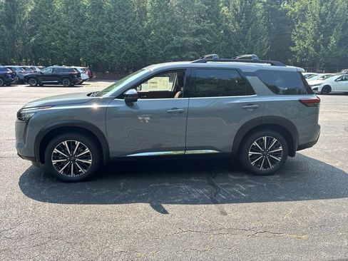 New 2026 Nissan Pathfinder Platinum AWD/4WD image 4