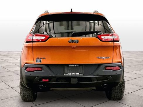 Used 2015 Jeep Cherokee Trailhawk w/ Comfort/Convenience Group AWD/4WD image 5