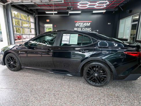 Used 2025 Toyota Camry SE FWD image 32