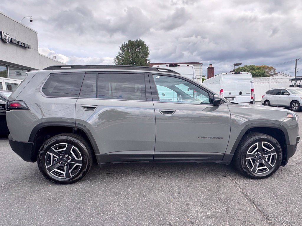New 2026 Jeep Cherokee Laredo AWD/4WD image 9