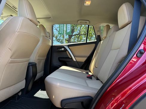 Used 2014 Toyota RAV4 Limited AWD/4WD image 15