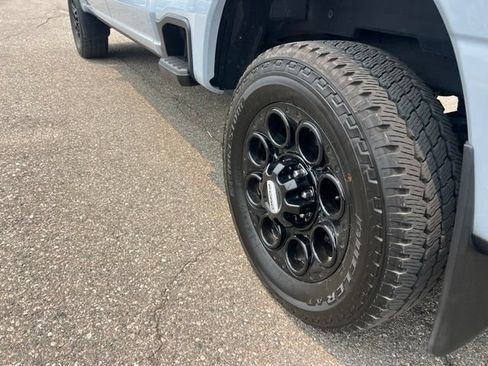 Certified 2024 Ford F350 Lariat w/ Black Appearance Package AWD/4WD image 26