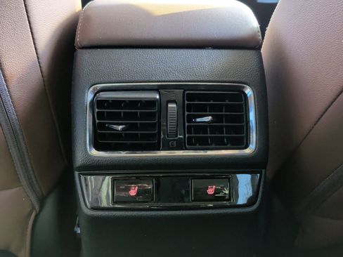 Used 2017 Subaru Outback 3.6R Touring w/ Popular Package #5A image 20