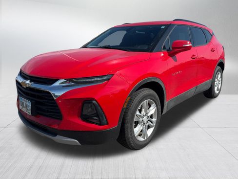 Used 2020 Chevrolet Blazer LT FWD image 2