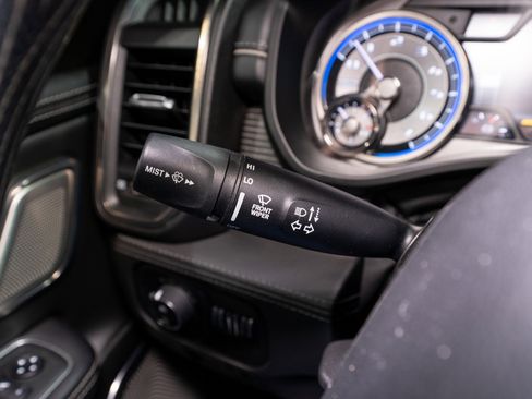 Used 2020 RAM 1500 Limited image 33