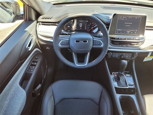New 2025 Jeep Compass Latitude w/ Convenience Group image 7