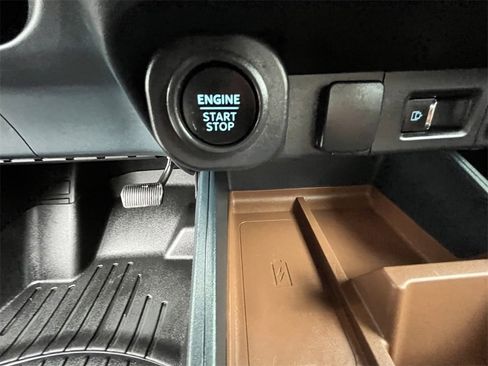 Certified 2024 Ford Maverick Lariat w/ FX4 Off-Road Package image 13