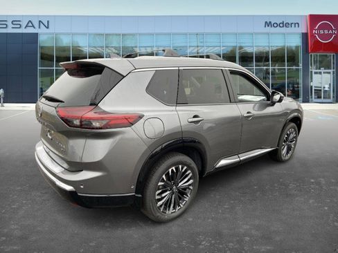 New 2026 Nissan Rogue Platinum image 5