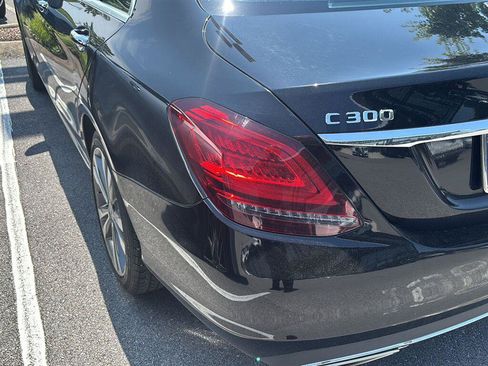 Used 2021 Mercedes-Benz C 300 Sedan image 11