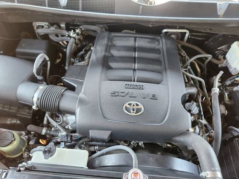 Used 2018 Toyota Sequoia TRD Sport AWD/4WD image 20