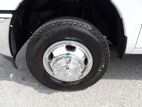 Used 2024 RAM 3500 SLT w/ Quick Order Package 2YG SLT AWD/4WD image 48