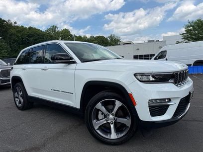 Used 2023 Jeep Grand Cherokee Limited w/ Trailer Tow Prep Group (B)