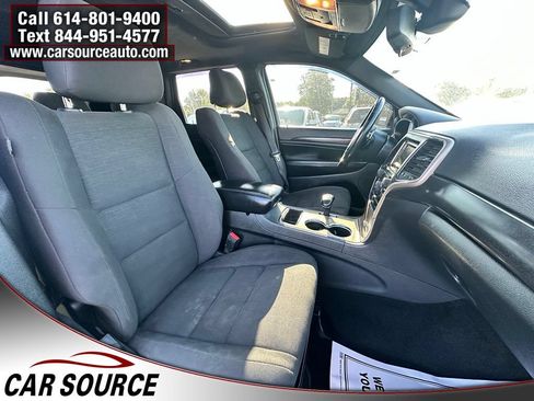 Used 2015 Jeep Grand Cherokee Laredo w/ Quick Order Package 23E AWD/4WD image 25