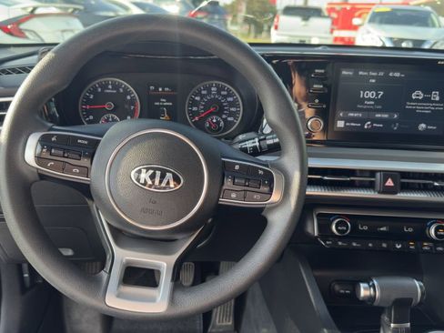 Used 2021 Kia K5 LXS image 15
