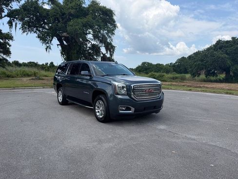 Used 2019 GMC Yukon XL SLT w/ Open Road Package RWD image 7