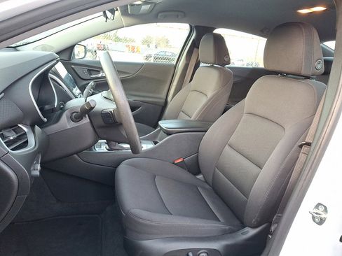 Used 2024 Chevrolet Malibu LT image 24