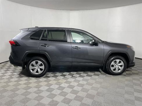 Certified 2022 Toyota RAV4 LE image 8