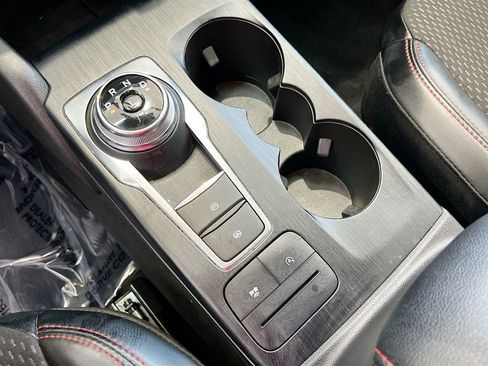 Used 2025 Ford Escape ST-Line FWD image 16