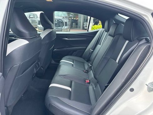 Used 2025 Toyota Camry SE FWD image 14