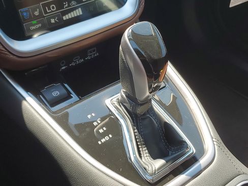 Used 2025 Subaru Outback Touring XT w/ Popular Package #2 image 22