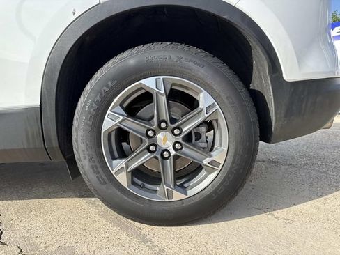 Used 2025 Chevrolet Blazer LT FWD image 16