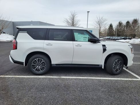 New 2025 Nissan Armada SL w/ Captain's Chari Seat Package image 3