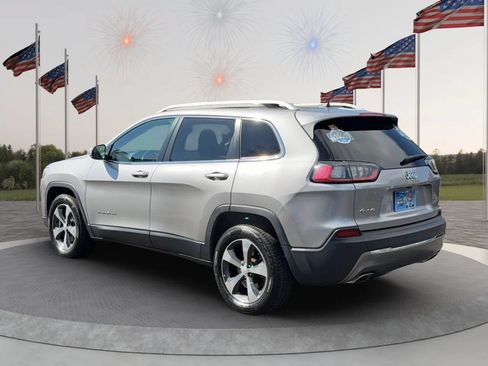 Used 2019 Jeep Cherokee Limited AWD/4WD image 5