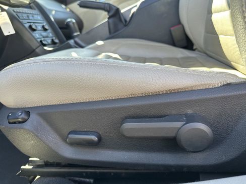 Used 2011 Ford Mustang Premium w/ Comfort Pkg image 17