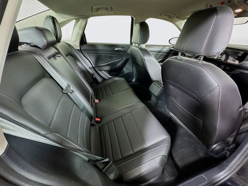 Used 2024 Volkswagen Jetta SE FWD image 25