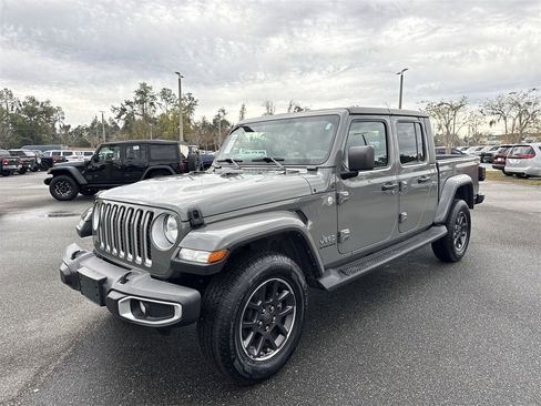 Used 2023 Jeep Gladiator Overland image 5