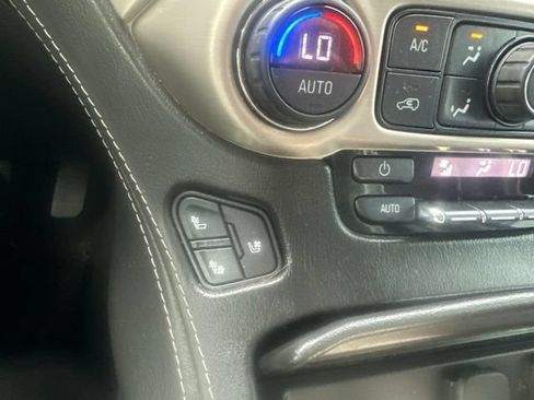 Used 2019 GMC Yukon XL Denali w/ Denali Ultimate Package AWD/4WD image 29
