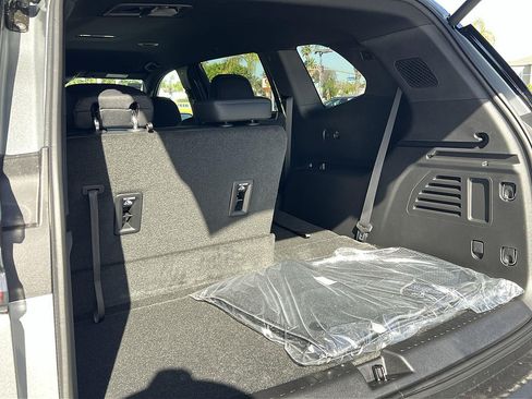 New 2026 GMC Acadia Elevation w/ Black Edition FWD image 28