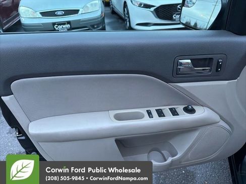 Used 2011 Ford Fusion S image 12