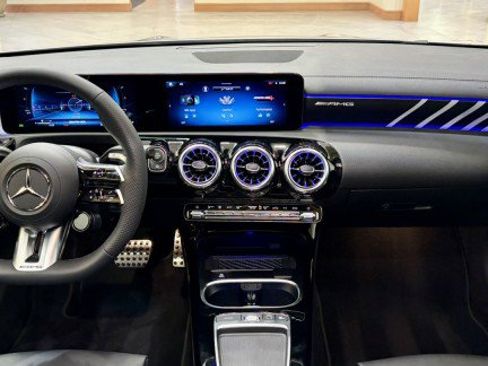 New 2025 Mercedes-Benz CLA 35 AMG 4MATIC image 10