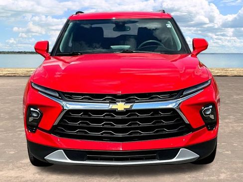 Used 2023 Chevrolet Blazer LT w/ Convenience Package FWD image 2